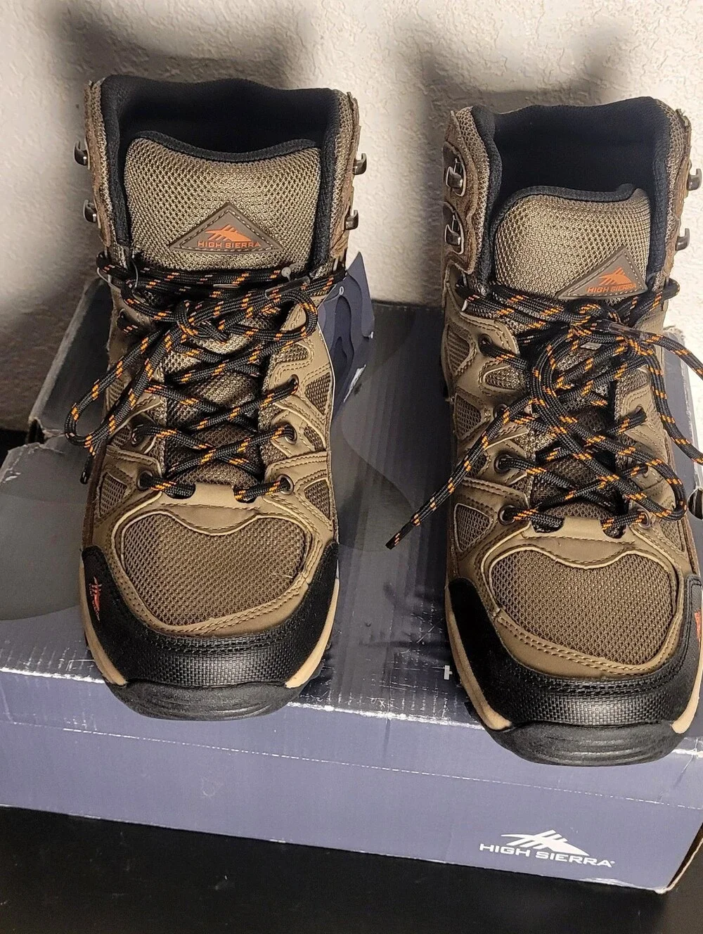 New High Sierra Style Rockford Mens Hiker Boots Size 10 Taupe